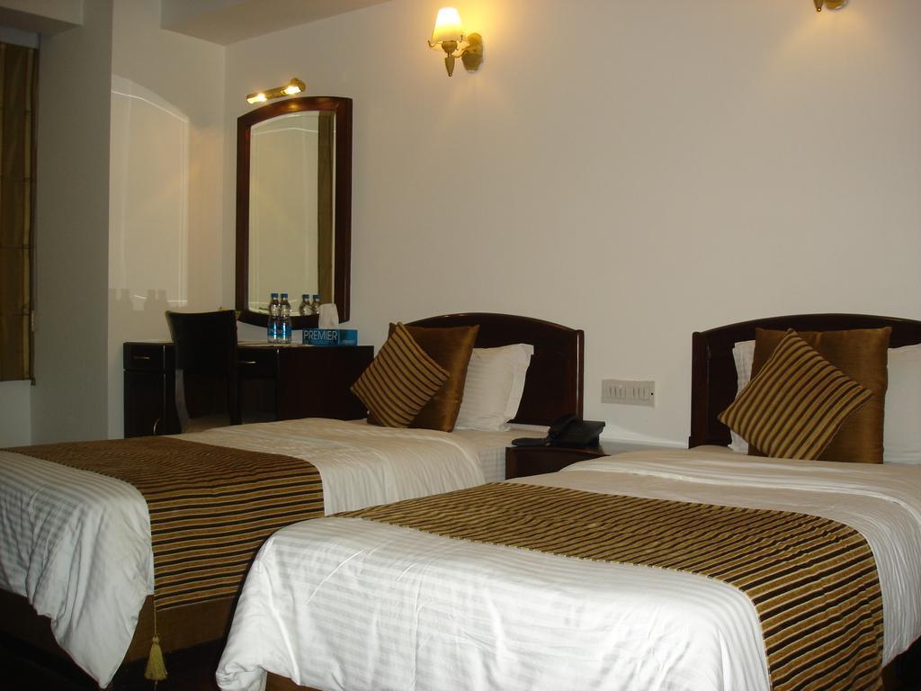 J'S Inn New Delhi Extérieur photo
