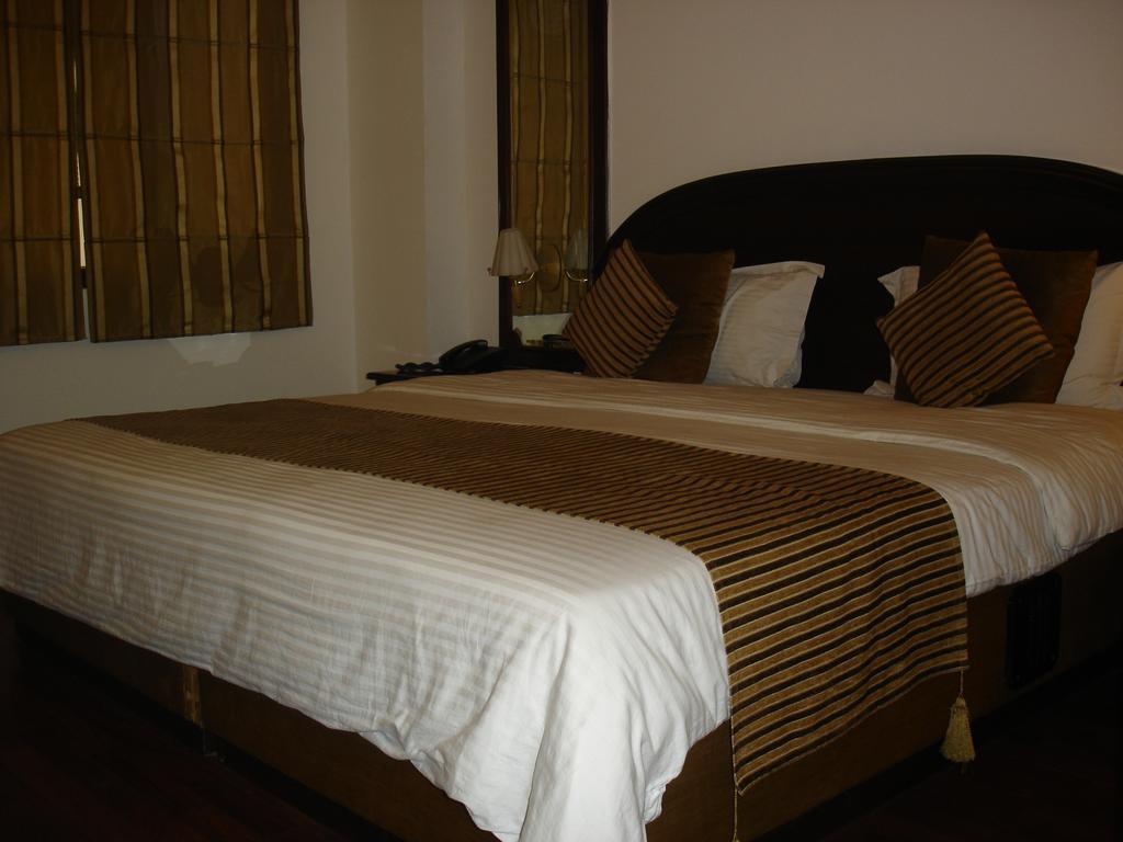 J'S Inn New Delhi Extérieur photo